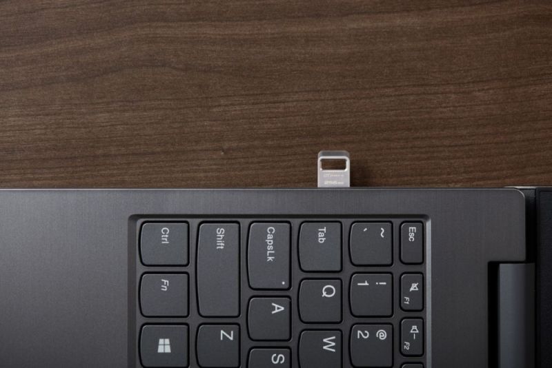 Флеш-накопитель USB3.2 256GB Kingston DataTraveler Micro (DTMC3G2/256GB)