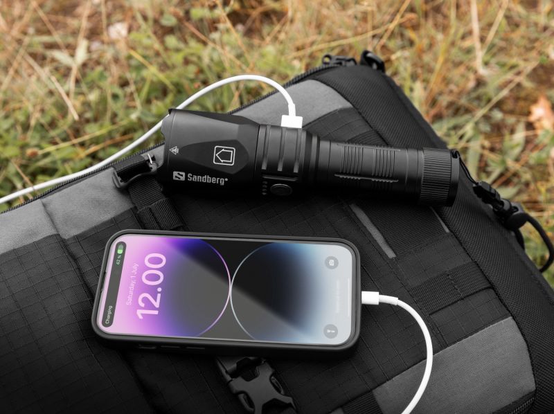 Ліхтарик-повербанк Sandberg Survivor Torch Powerbank 5000 mAh XHP160LED USB-C 18w (420-89)