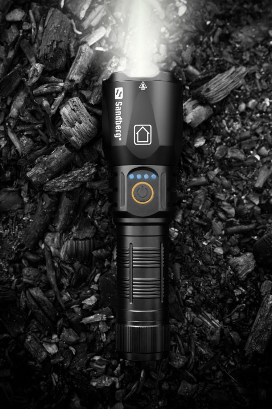 Ліхтарик-повербанк Sandberg Survivor Torch Powerbank 5000 mAh XHP160LED USB-C 18w (420-89)