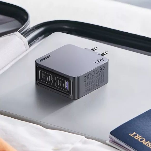Зарядний пристрій 4xUSB 160W (3xUSB-C + USB-A) GaN + Type-C cable 100W сірий X763 Nexode Pro Ugreen (25877)