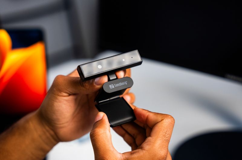 Веб-камера Sandberg Face Scan Webcam Mini Full HD Autofocus, ENC, USB-A/USB-C connection (134-43)