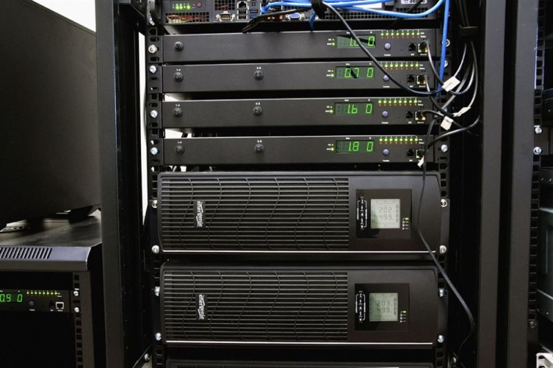 ИБП EnerGenie 3000VA (EG-UPSRACK-13)