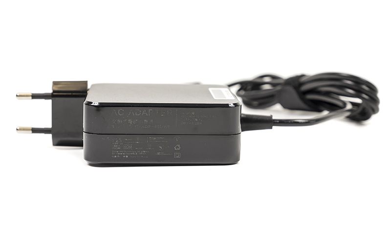 Блок питания для ноутбуков PowerPlant IBM/LENOVO 220V, 20V 65W 3.25A (Special) wall mount