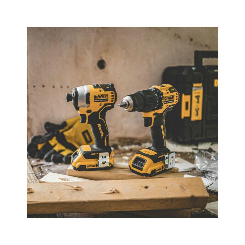 Набор электроинструментов DeWALT 2 ед. 18 В XR Li-lon, вес 5.9 кг, кейс TSTAK, 2 АКБ и ЗУ. (DCK2062D2T)