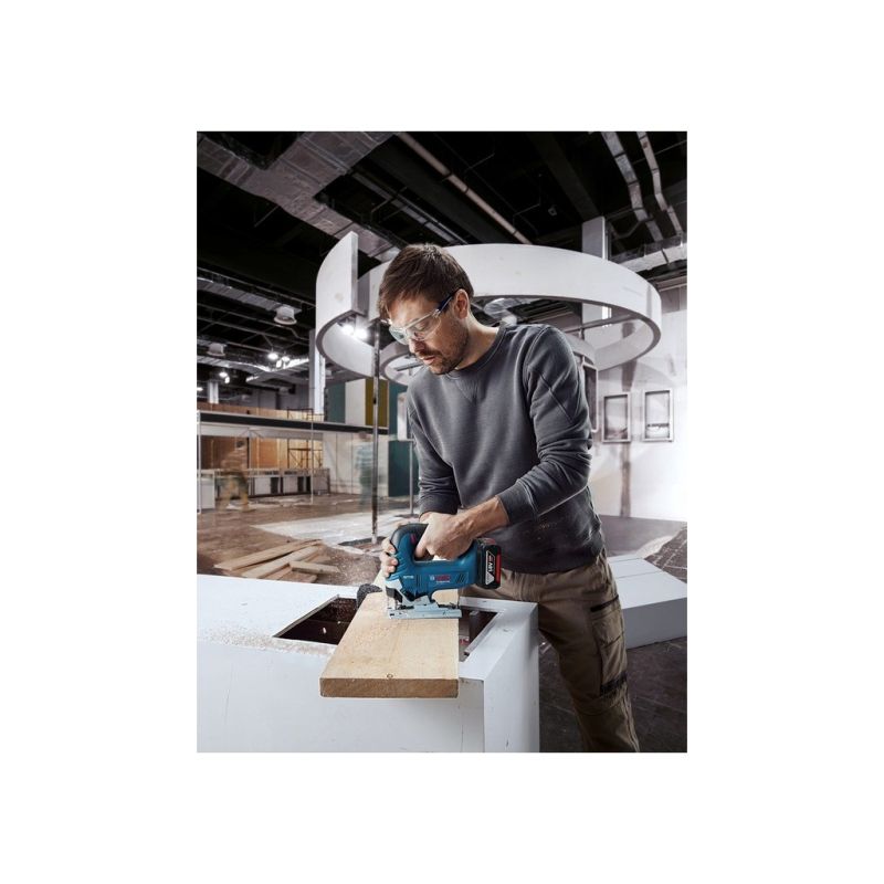 Электролобзик Bosch GST 185-LI, 18В, 4Ач, 0-3500 об/мин, ход 26мм, кейс (0.601.5B3.023)