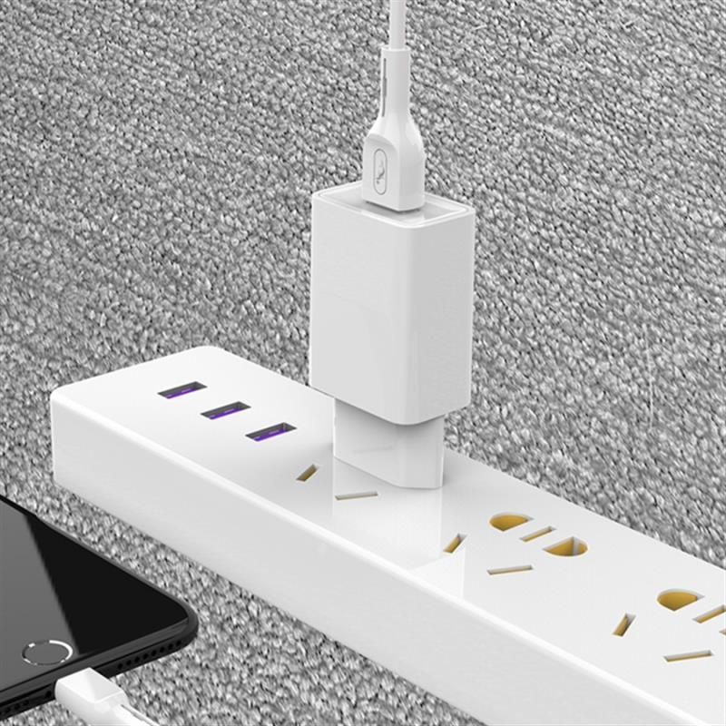 Зарядний пристрій SkyDolphin SC36V (1USB, 2.4A) White + кабель microUSB (SDMZP-000118)