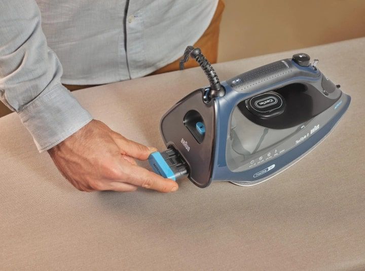 Праска Braun (SI 9682 DB)