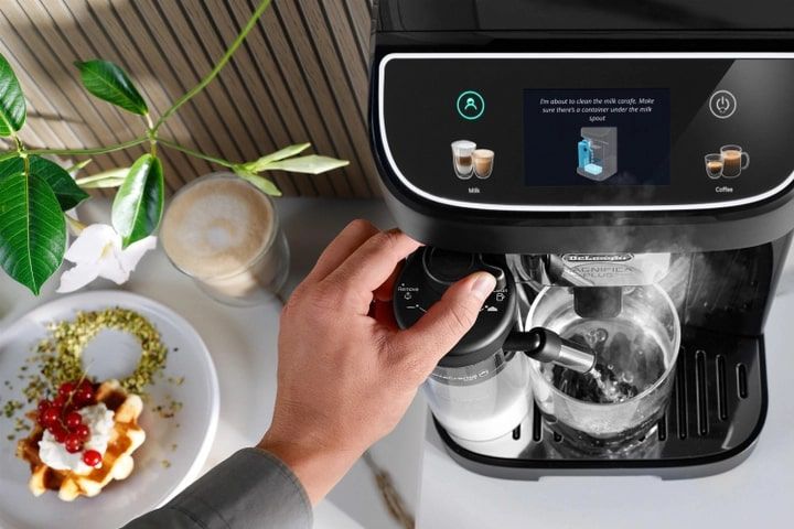 Кофемашина Delonghi Magnifica Plus (ECAM 320.60 B)