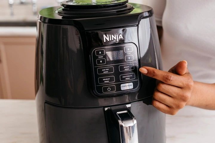 Мультипечь Ninja Air Fryer (AF100EU)