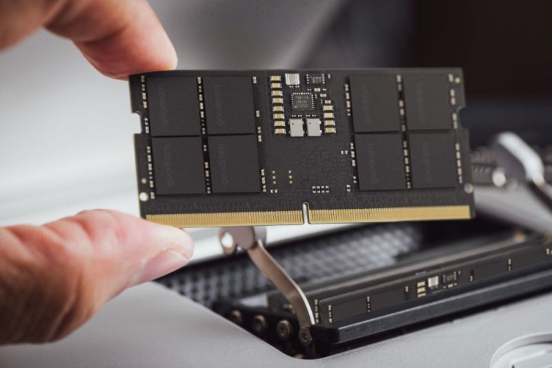 Модуль пам`яті SO-DIMM DDR5 16GB/5600 Goodram (GR5600S564L46S/16G)