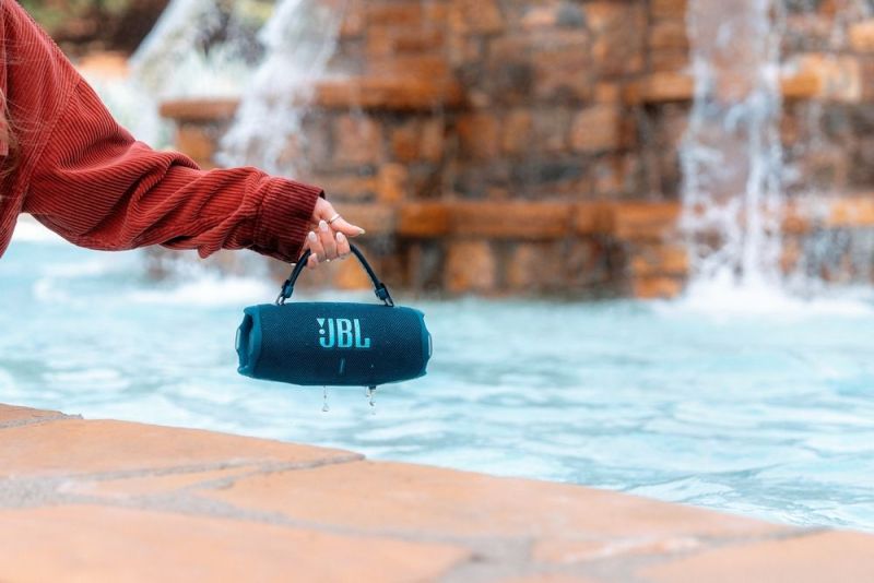 Акустична система JBL Charge 6 Blue (JBLCHARGE6BLU)