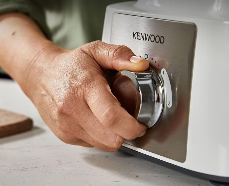 Кухонный комбайн Kenwood MultiPro Express (FDP 65.820SI)