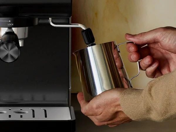 Кофеварка рожковая Krups Authentic C50 (XP381810)