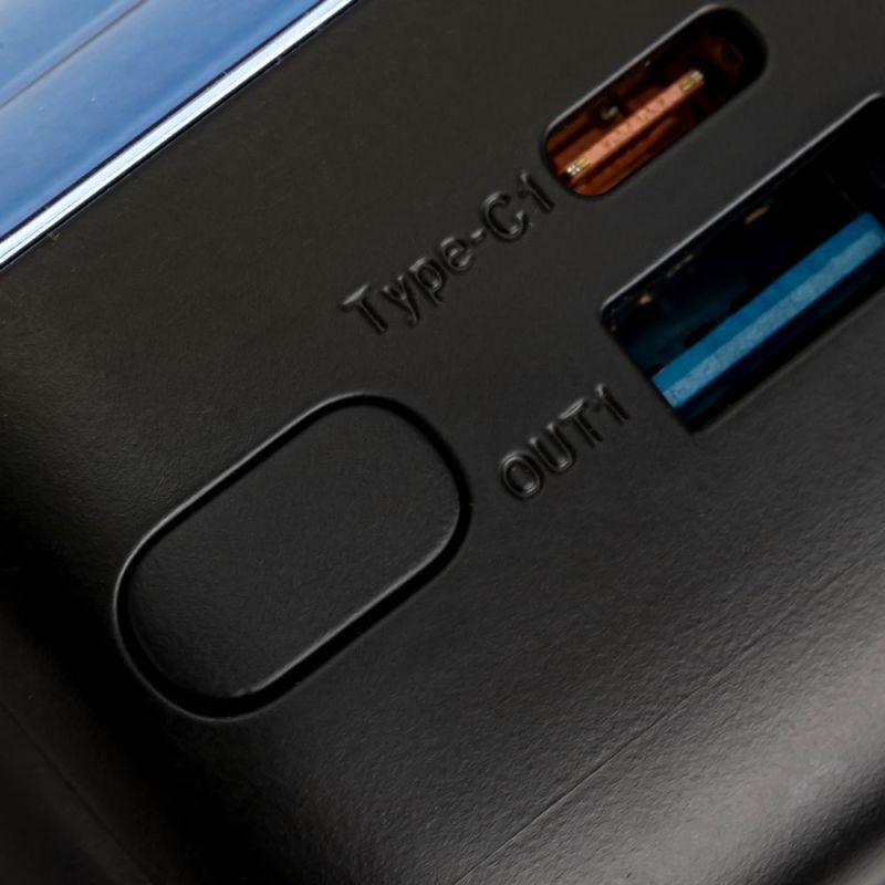 Універсальна мобільна батарея Rivacase Rivapower 30000mAh Black (VA1080) (RIVAPOWER VA1080 (Black))