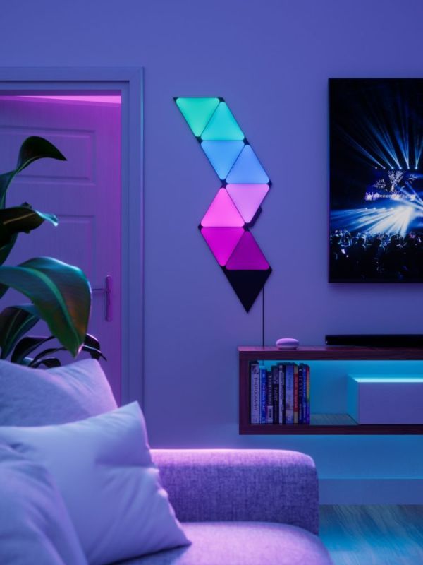 Дополнительные панели Nanoleaf Shapes Ultra Black Triangles Expansion Pack, Apple HomeKit, 3 шт. (NL47-0101TW-3PK)
