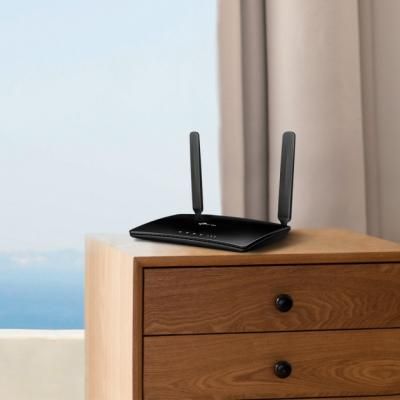 Маршрутизатор TP-Link (TL-MR150)