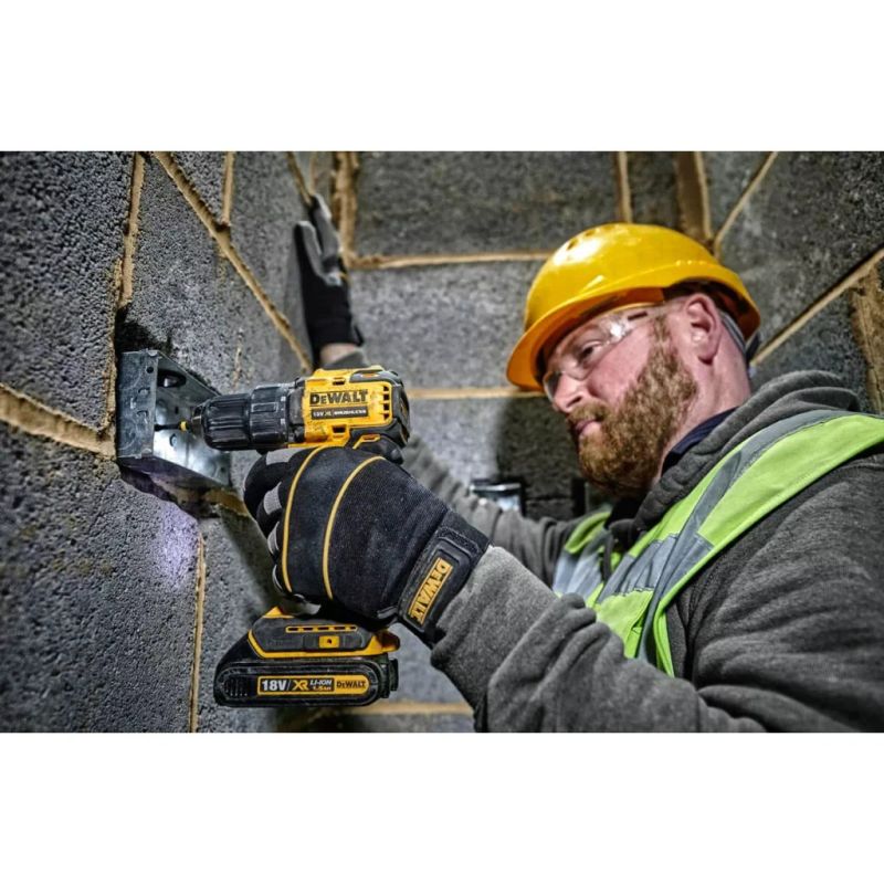 Шуруповерт DeWALT XR Li-Ion 18 В, 65 Нм, 2 АКБ + ЗУ, кейс (DCD708D2T)