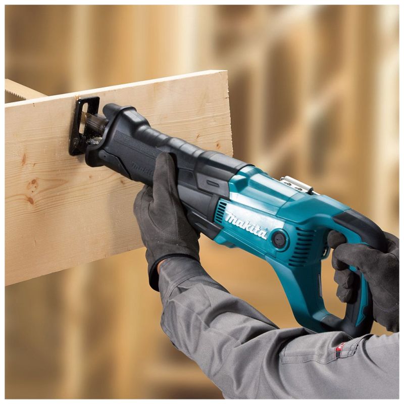 Сабельная пила Makita (JR3061T)