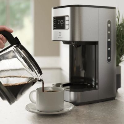 Капельная кофеварка Electrolux (E5CM1-6ST)