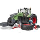 Масштабная модель автомобиля Bruder Трактор Fendt 1050 Vario с фигуркой и аксессуарами для ремонта (04041)