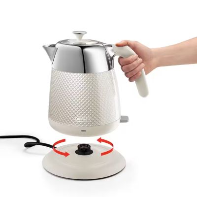 Електрочайник DeLonghi (KBL 2001 W)