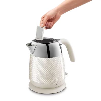 Електрочайник DeLonghi (KBL 2001 W)