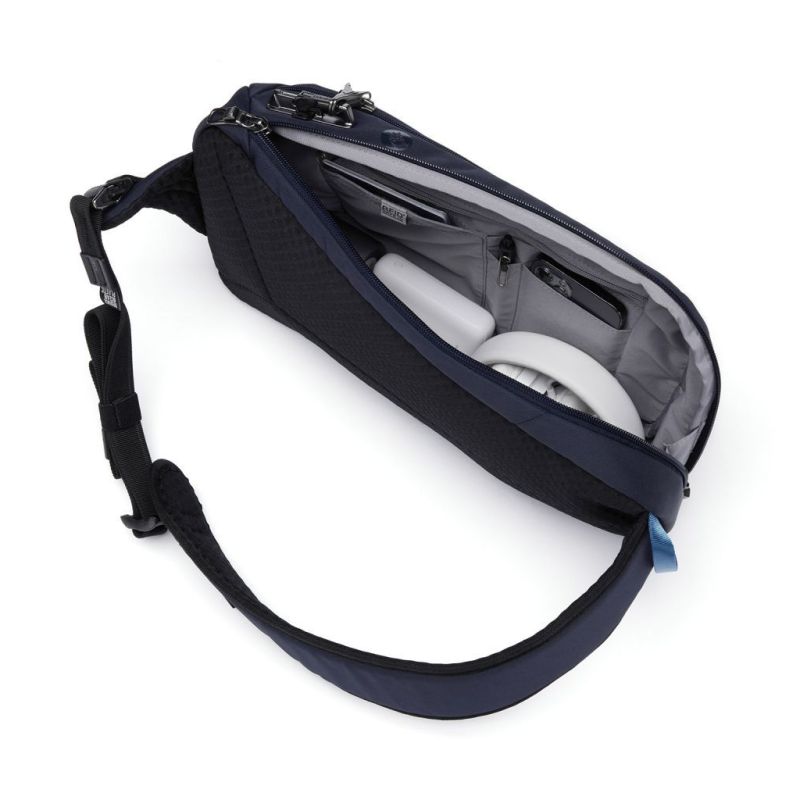 Сумка Pacsafe V Tech Sling Темно-синя (60221658)