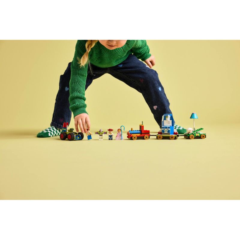 Конструктор LEGO Disney и Pixar Празднование из Истории игрушек: поезд и авто для гонок (43264)